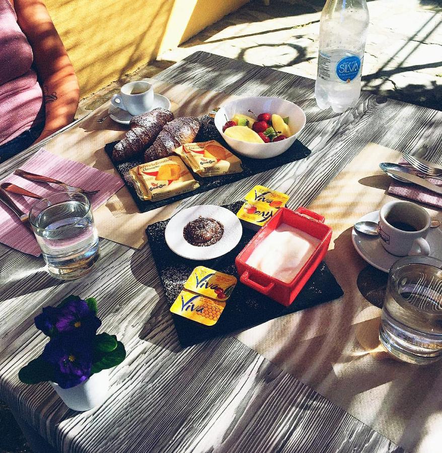 Hotel Le Giare 马里纳-迪-皮特拉桑塔 外观 照片